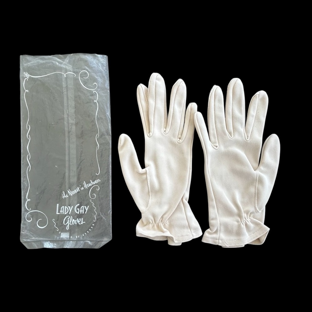 Vintage Lady Gay Gloves Off White in Package Wrist Length Bow Gathered READ